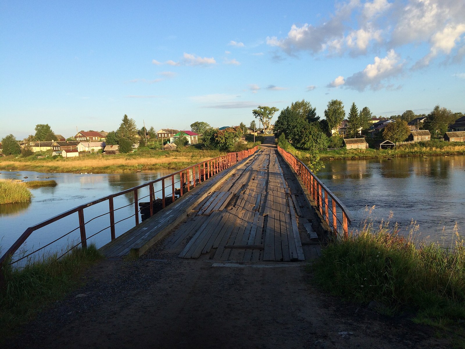 Нюхча (река, впадает в Белое море)